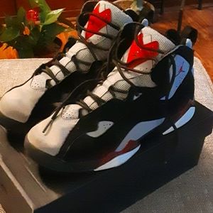 Nike Jordan true flight sneakers